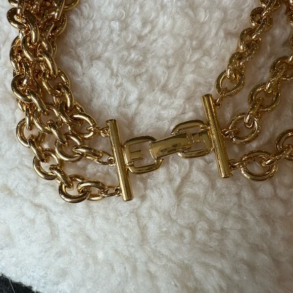 GIVENCHY - Picture 13 of 13